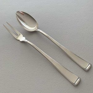 par-de-cubiertos-de-servir-elegantes-de-lujjo-plateria