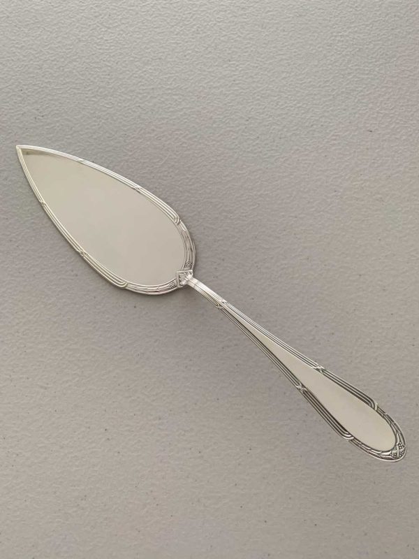 paleta-de-servir-recubierta-en-plata-de-lujo-elegante