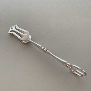 Pinza-calada-brillante-plata-elegante-deluljo