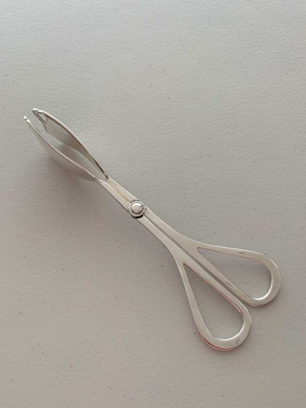 Pinza-para-servir-elegante-recubierta-en-plata