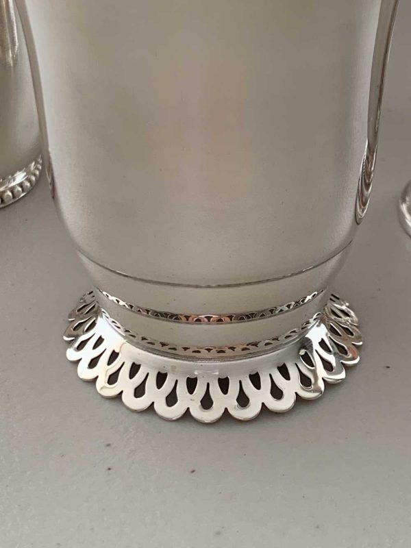 Florero-mini-decoracion-recubierto-en-plata-elegante