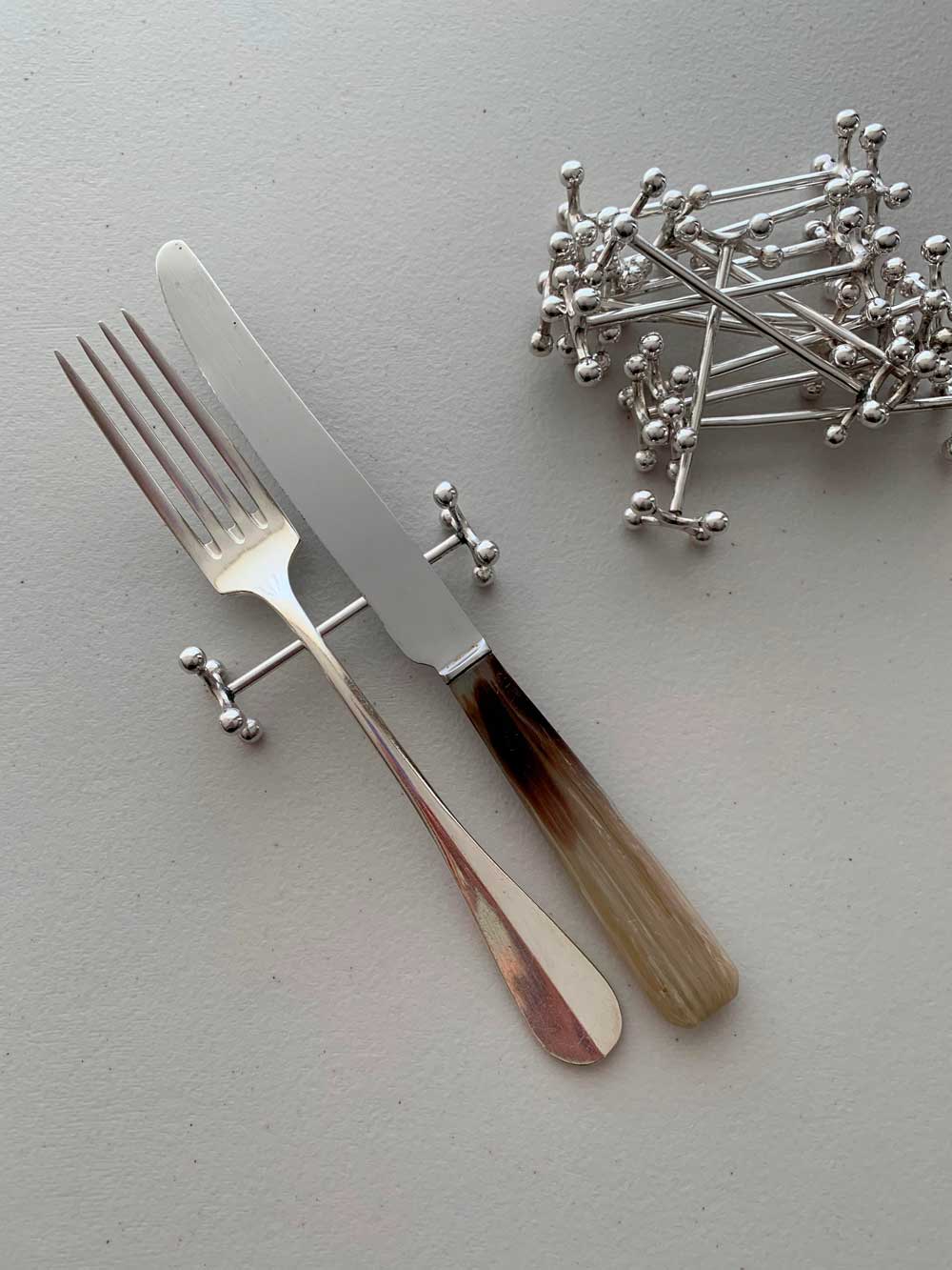 Reposacubiertos plateria elegancia la mesa maison