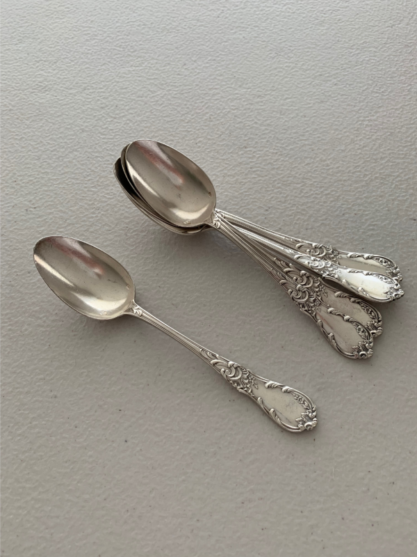SET CUCHARAS DE CAFE X 5. RECUBIERTO EN PLATA